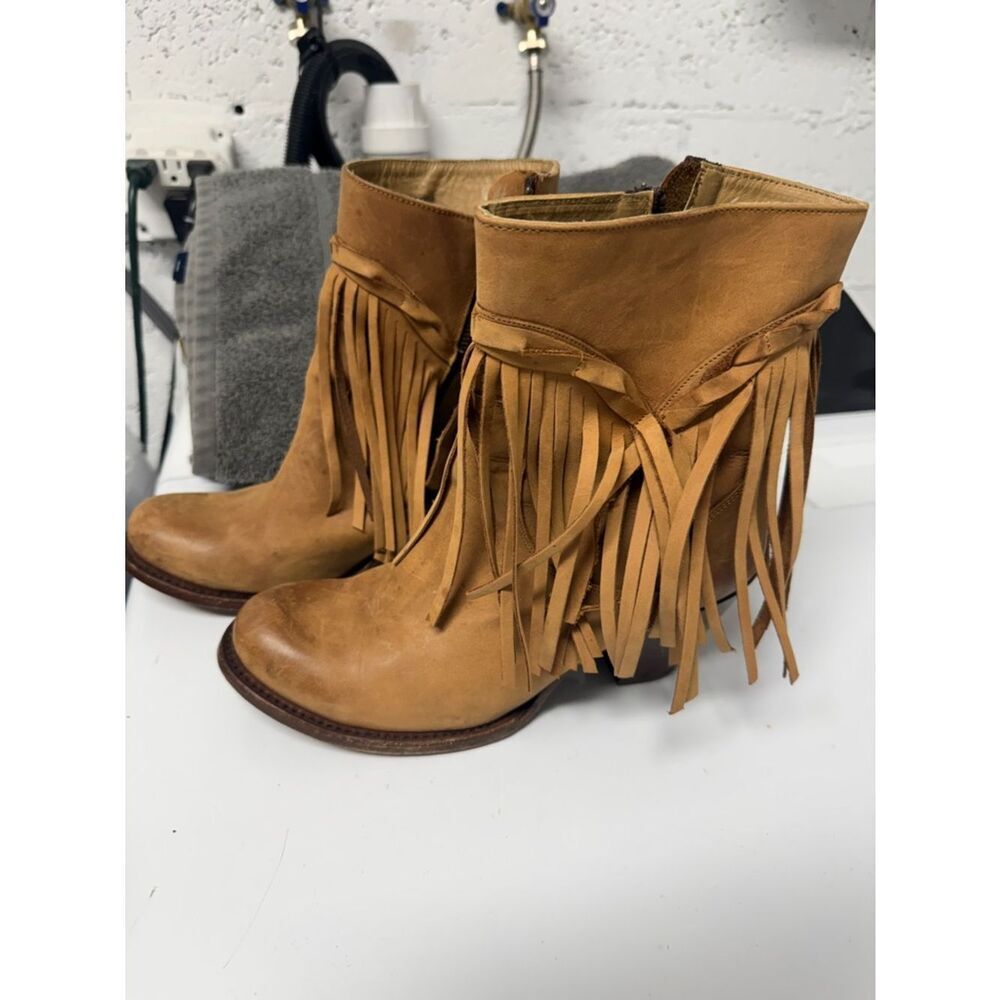 Fringe Leather Ankle Boots - LF x MATISSE - LIKE NEW Size 9 Heeled Boots 🖤